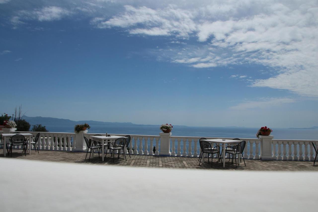 Paradise Lukova Hotel Exterior photo