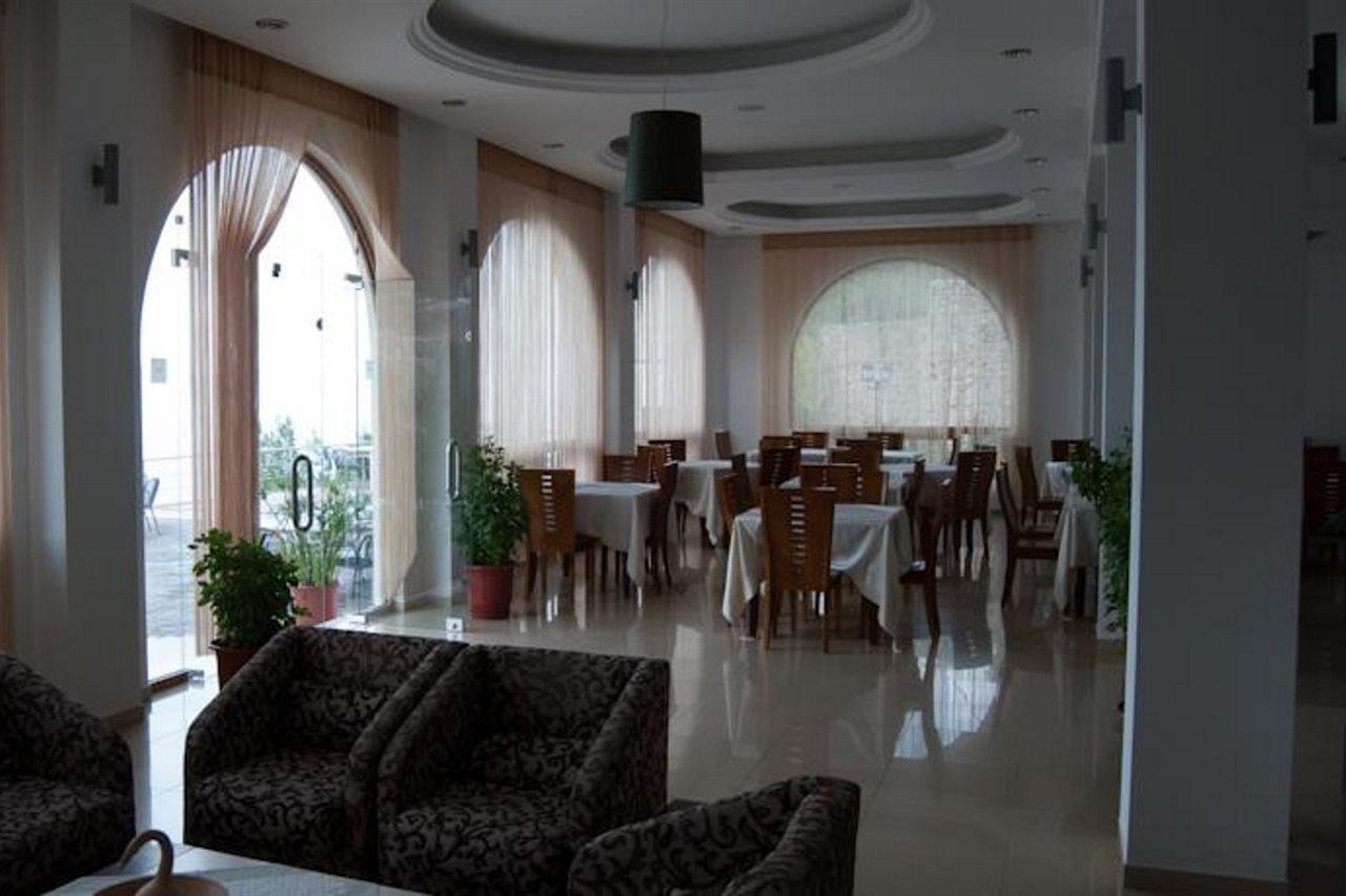 Paradise Lukova Hotel Exterior photo